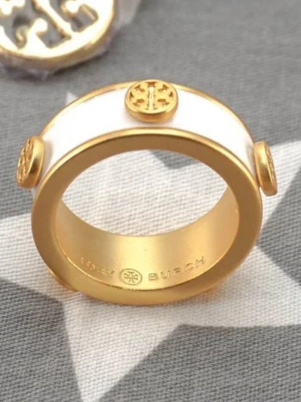 Tory Burch Kira Enamel Ring in Ivory White #7 Size